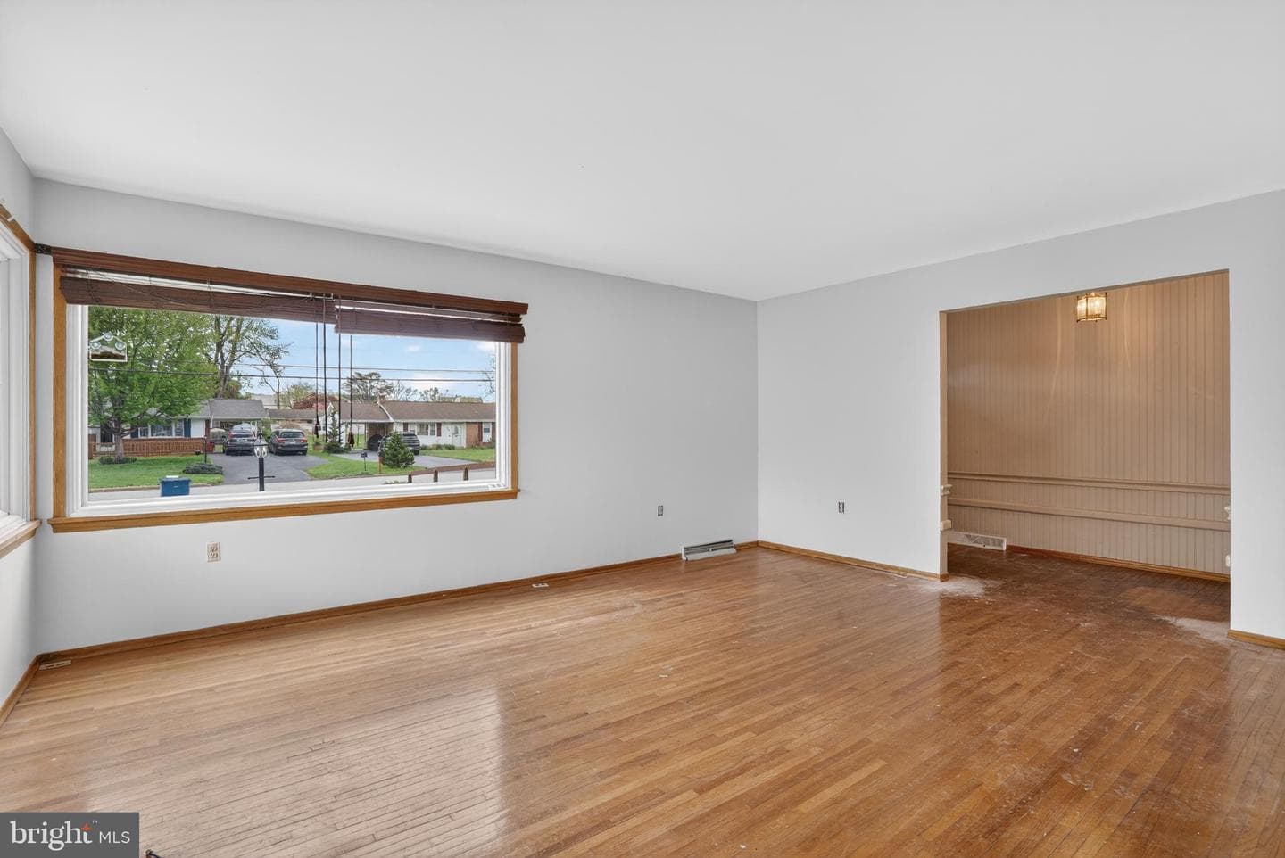 913 Gobin Street photo 11