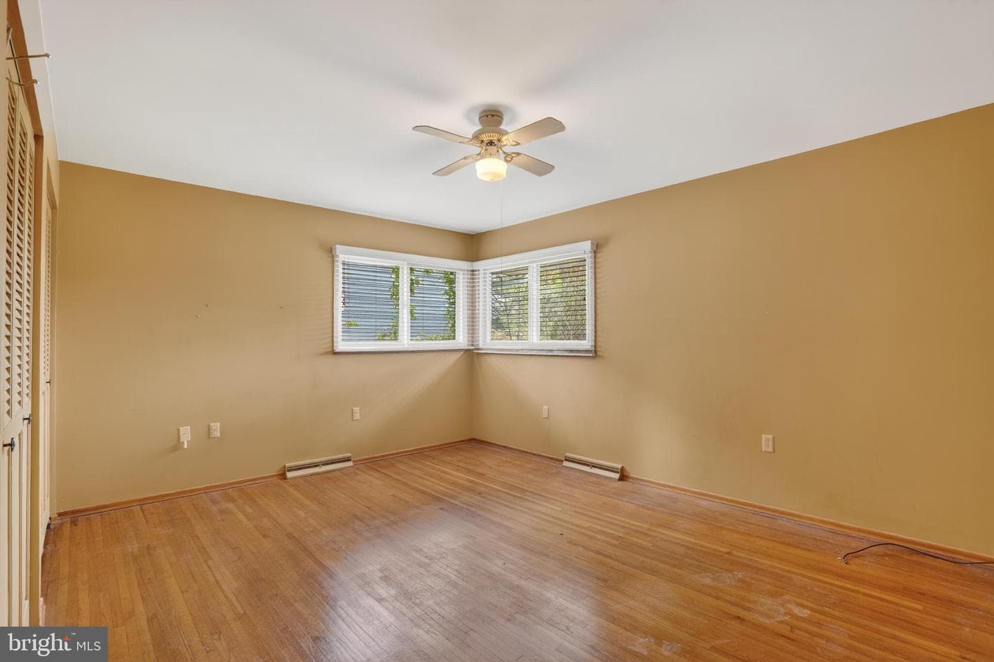 913 Gobin Street photo 23