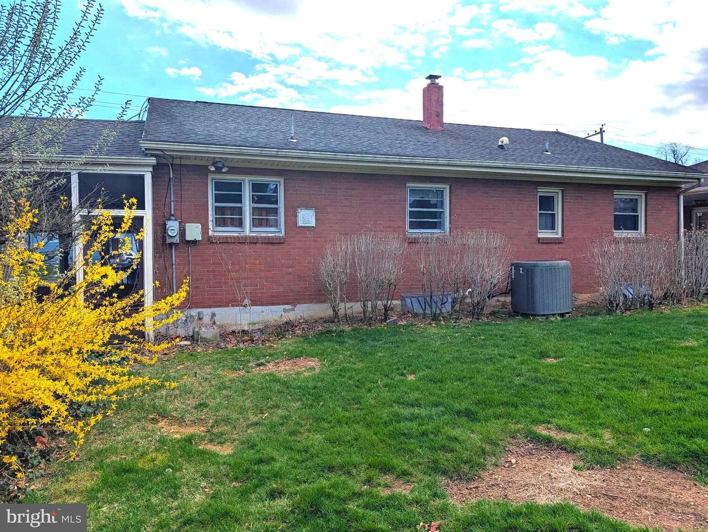 1476 Brandt Avenue photo 4