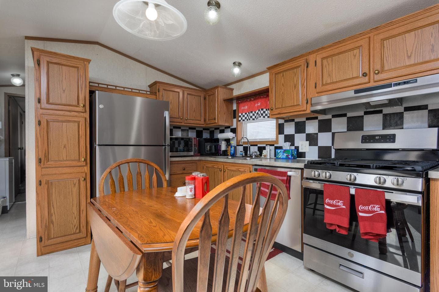 304 Raven Court photo 15