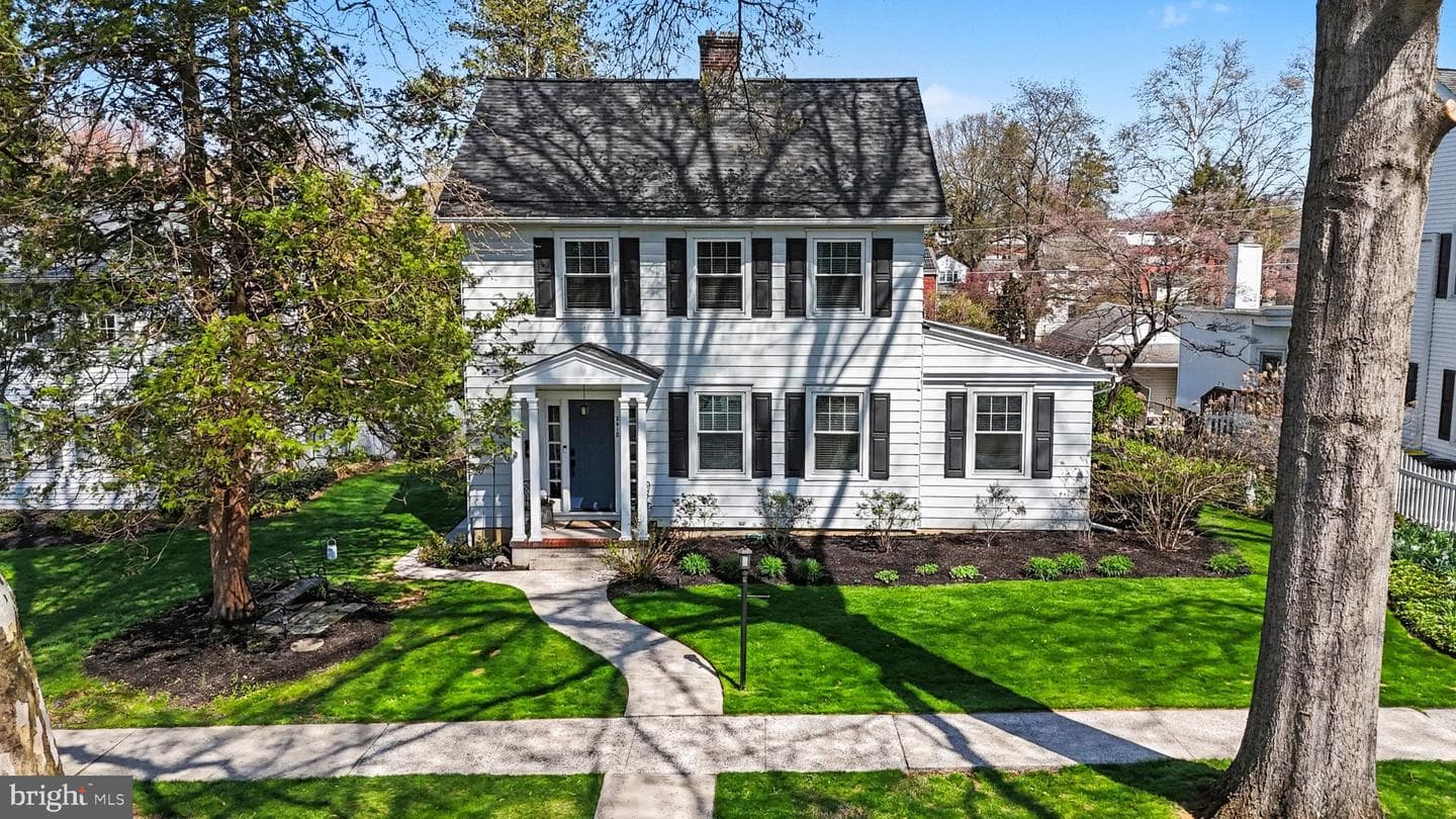 2418 Harvard Avenue photo 4