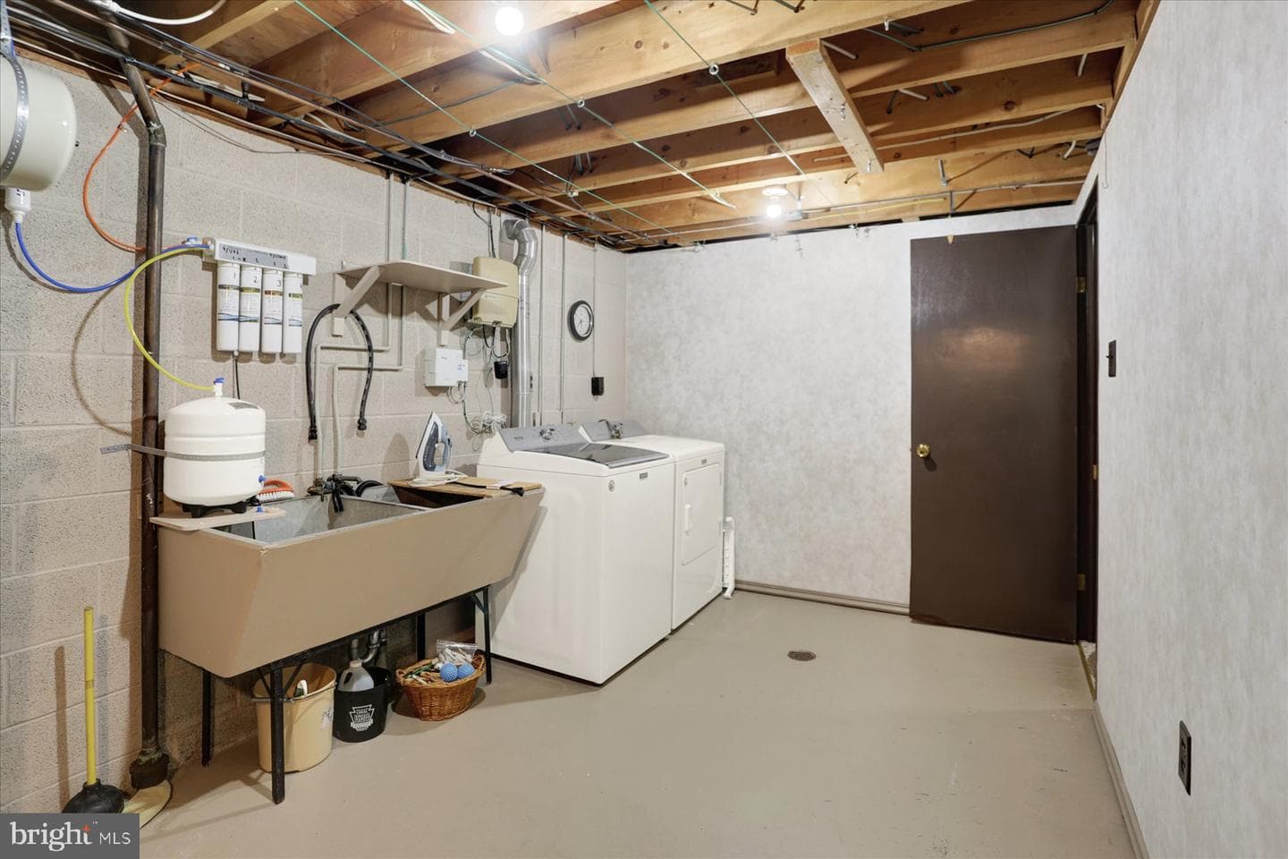 323 Evergreen Street photo 34