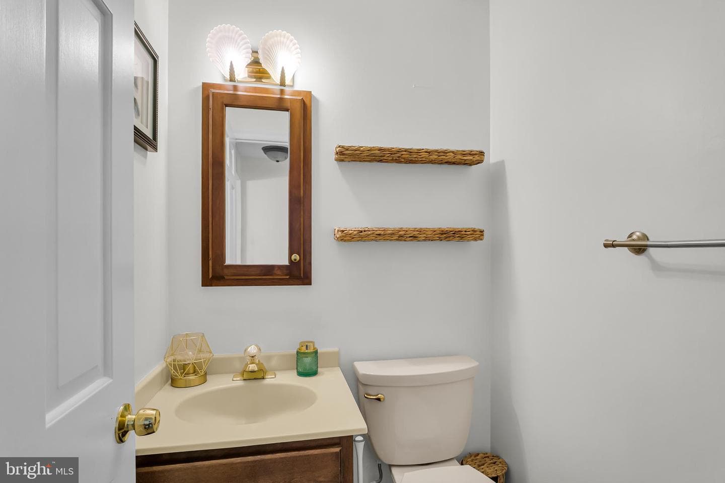 932 Shiremont Drive photo 10
