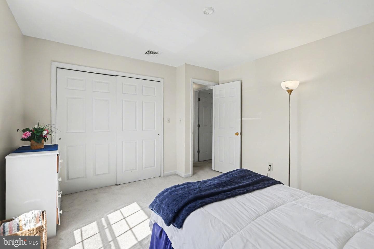 126 W Portland Street photo 15