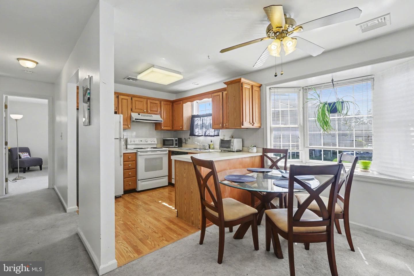 126 W Portland Street photo 6