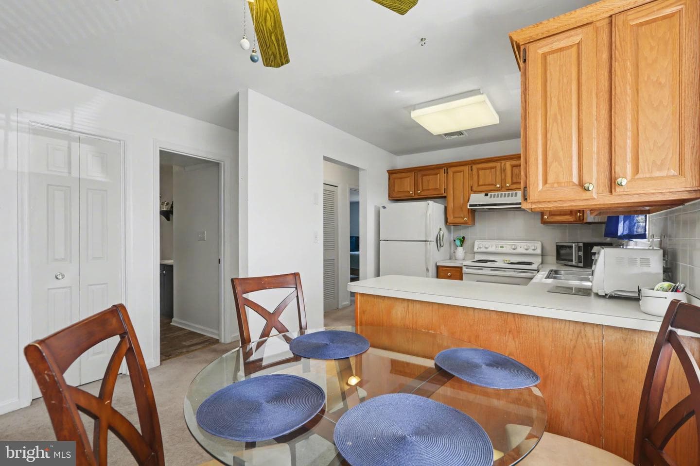 126 W Portland Street photo 9