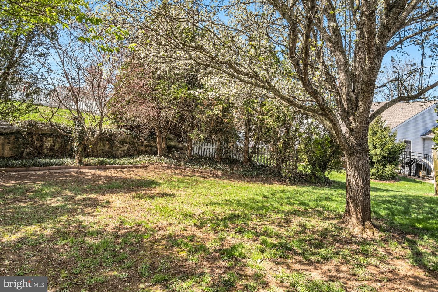 25 Greenfield Drive photo 32