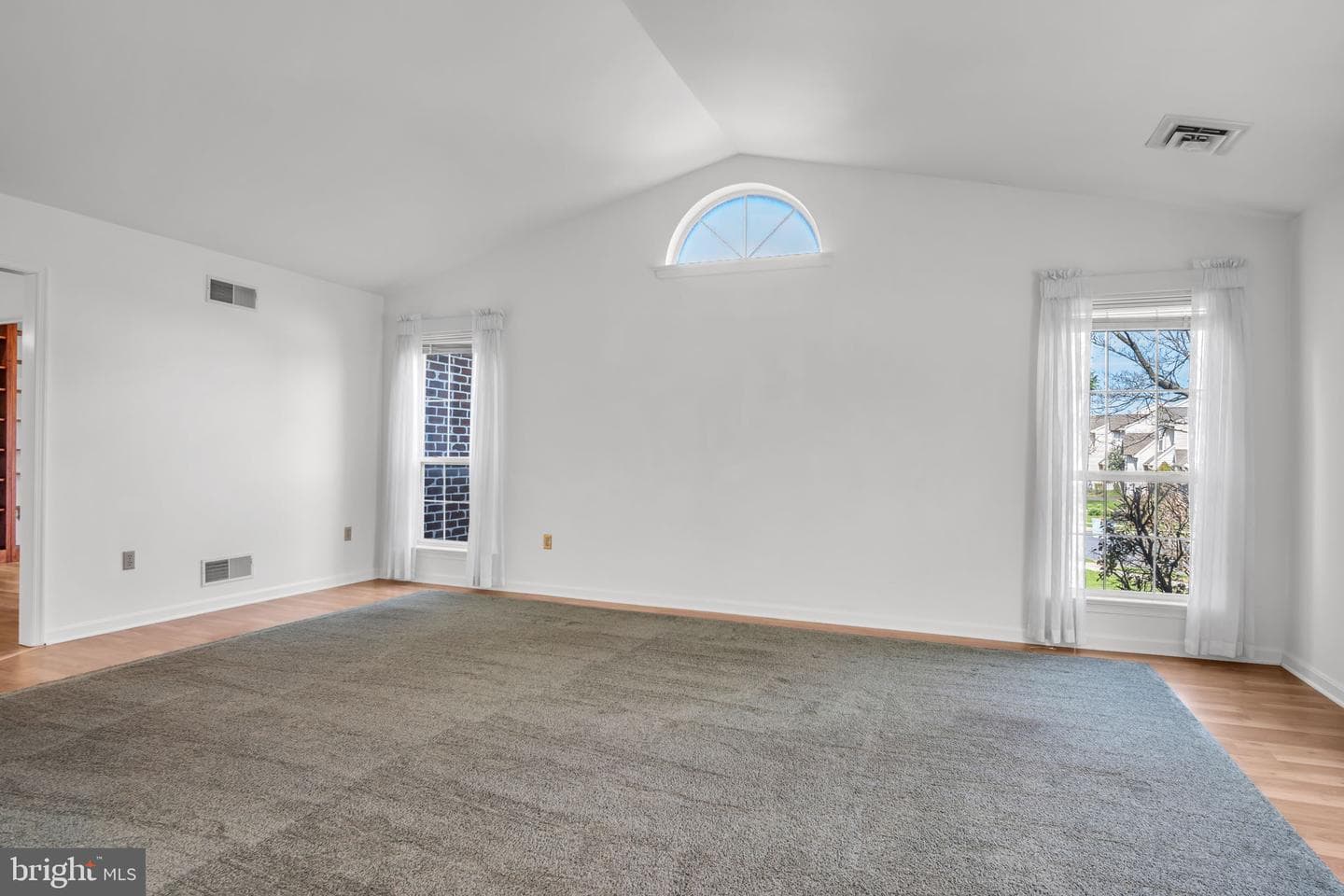 25 Greenfield Drive photo 5