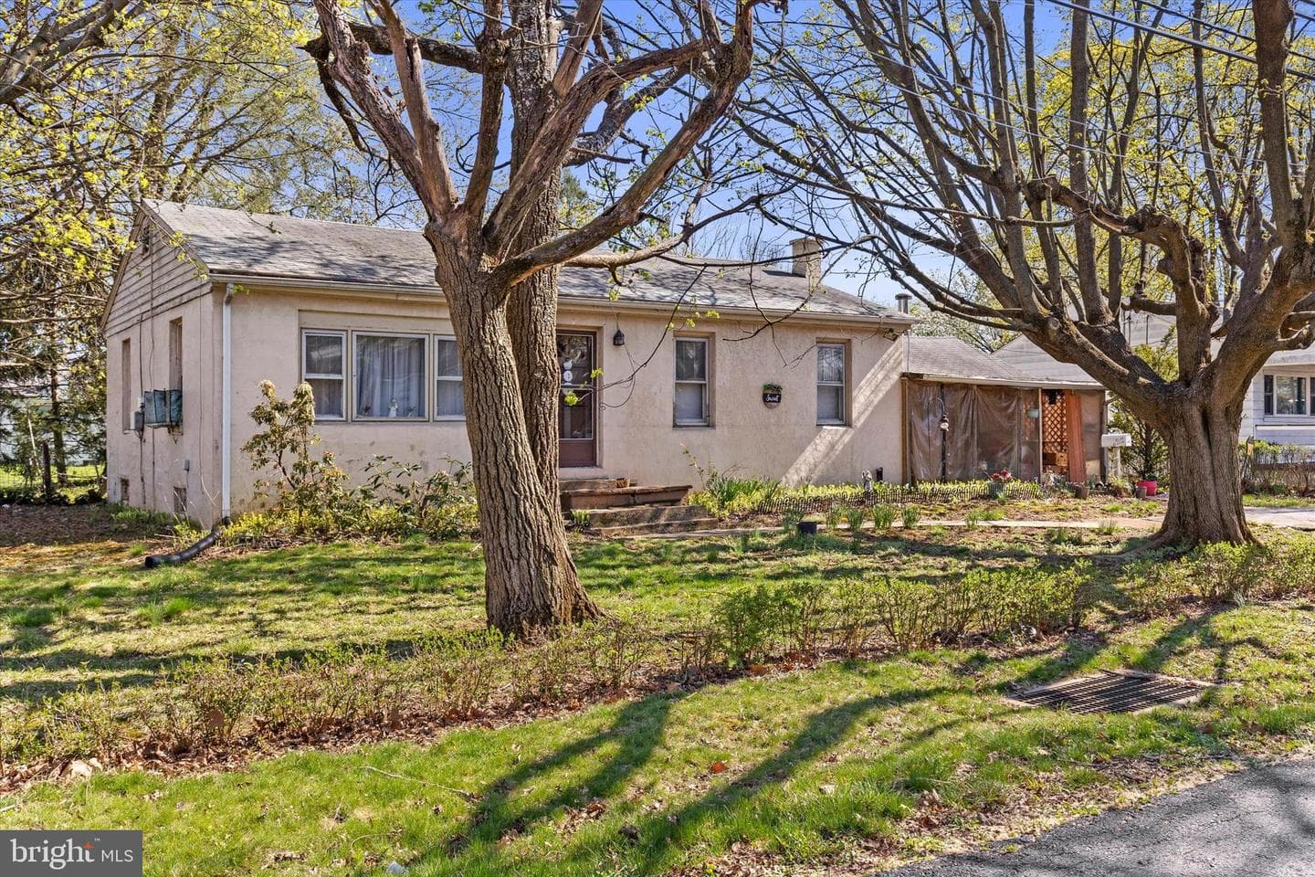 3709 Rosemont Avenue photo 3