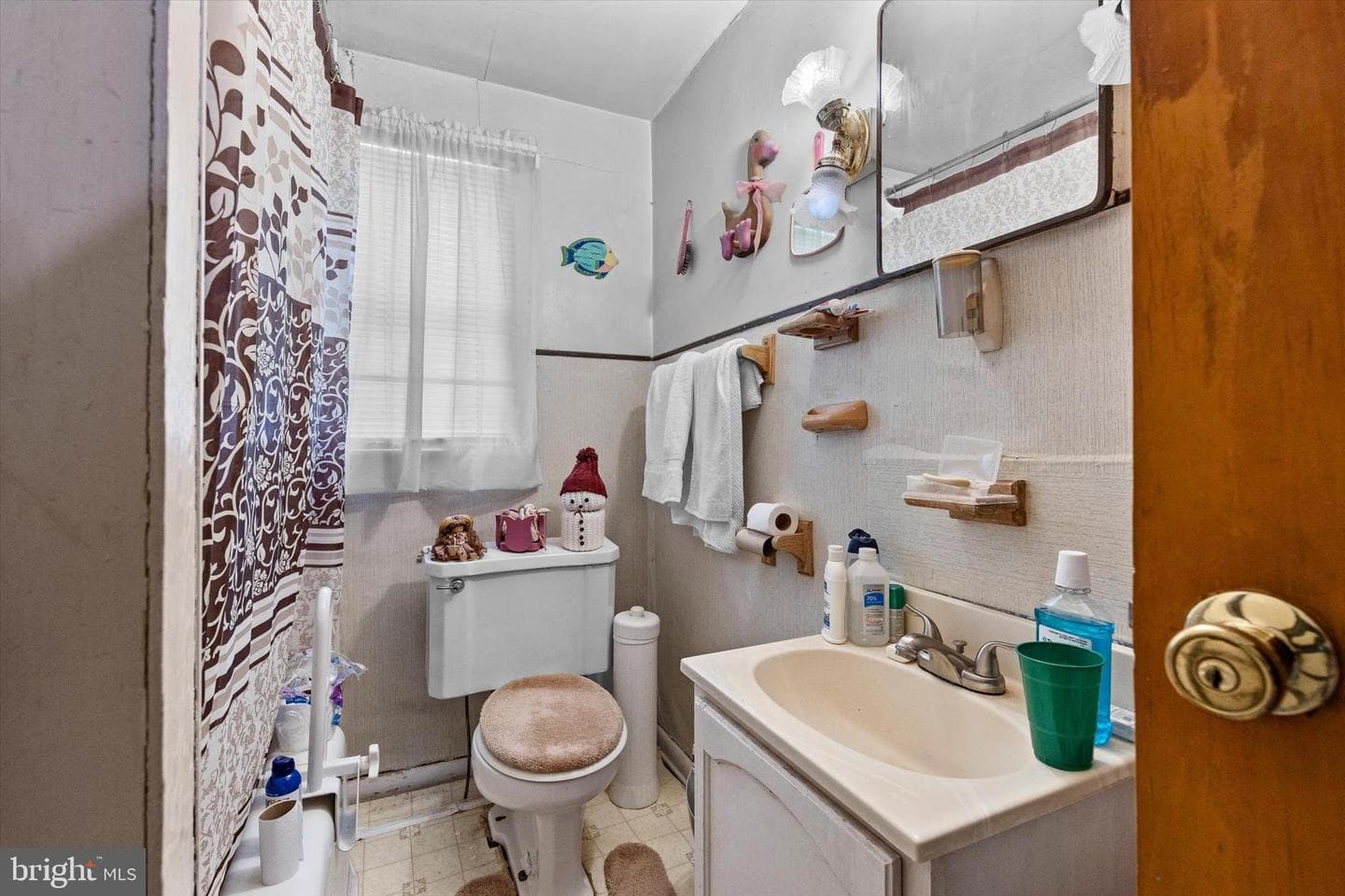 3709 Rosemont Avenue photo 8
