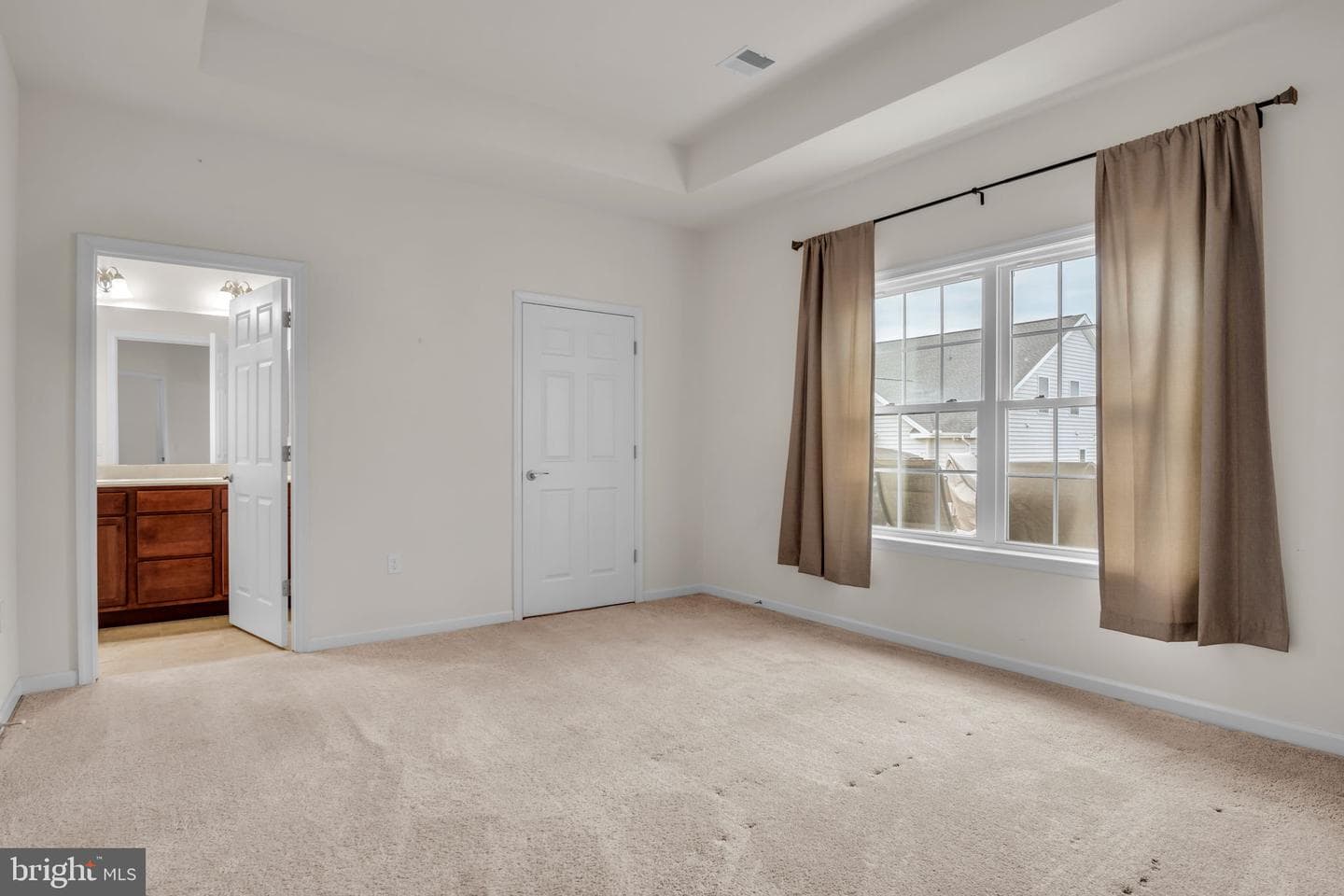 307 Valor Drive photo 20
