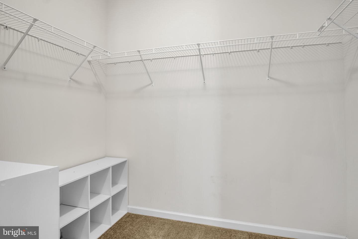 307 Valor Drive photo 22