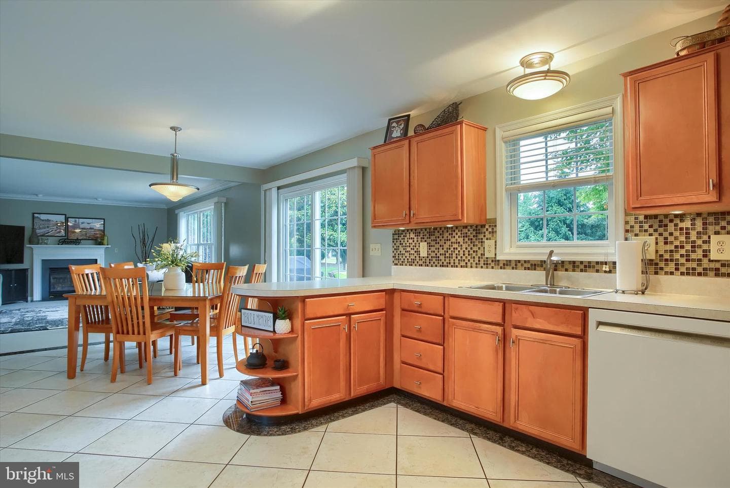 5425 Barbara Dr photo 14