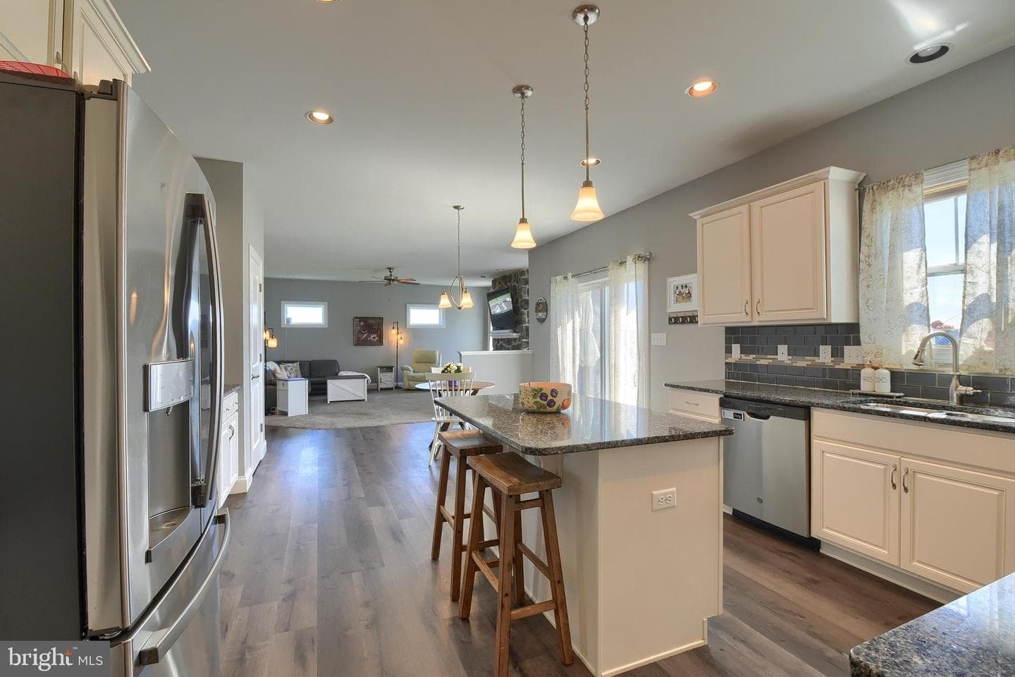 1541 Zestar Drive photo 16