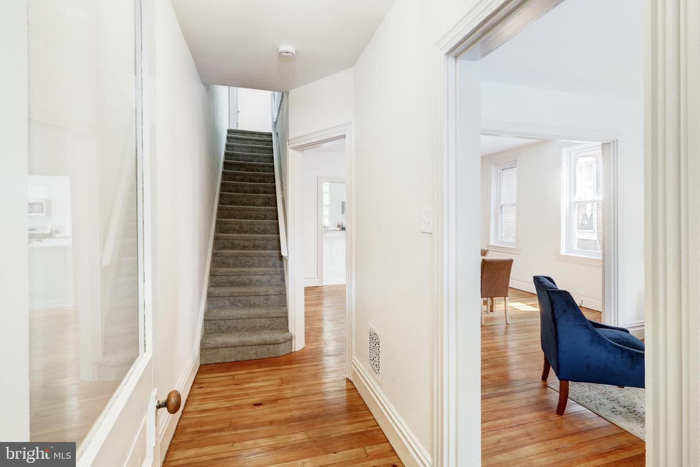 225 N College Street photo 2