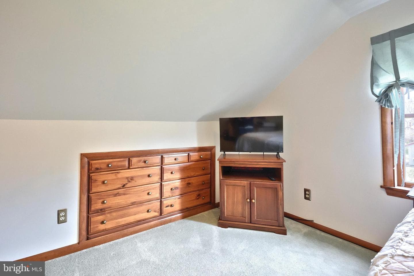 644 Highland Avenue photo 20