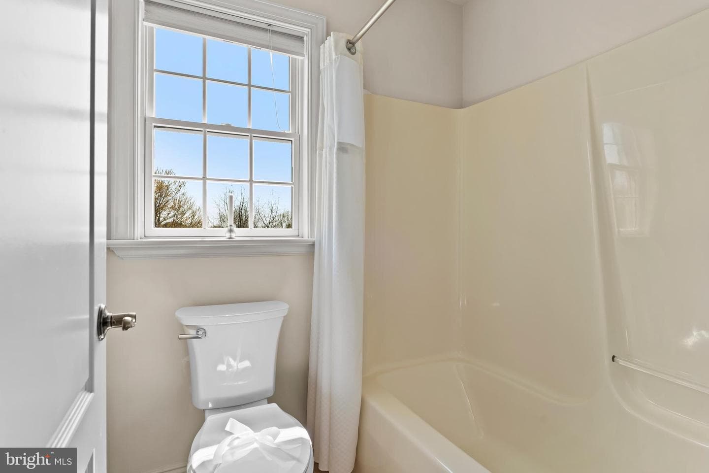 2301 Claridge Court photo 66