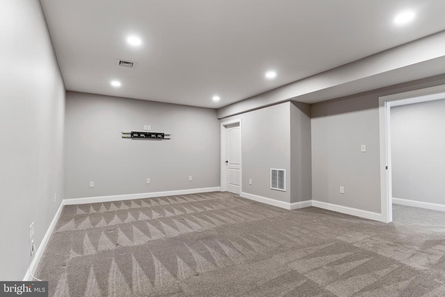 2301 Claridge Court photo 77