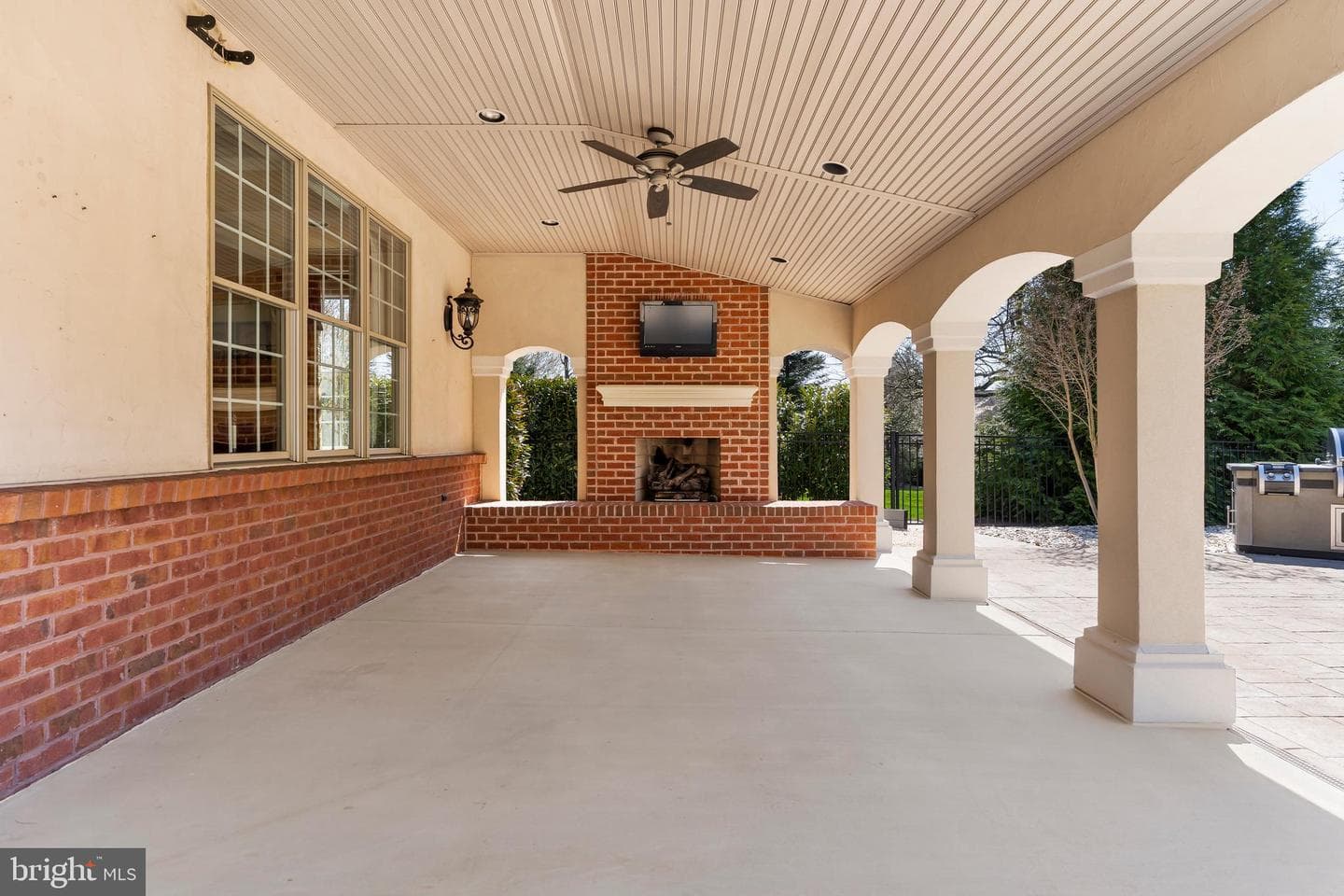 2301 Claridge Court photo 80