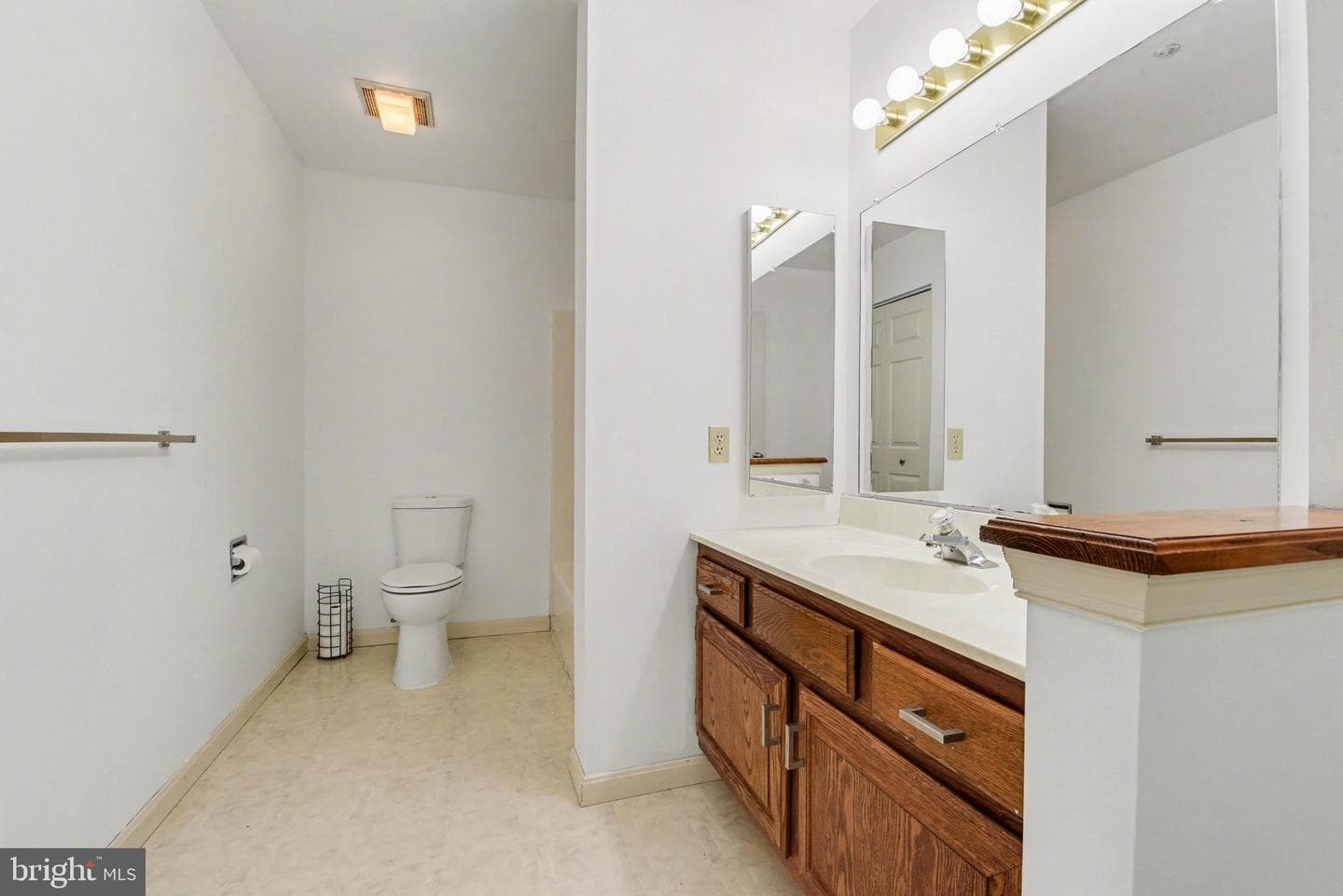 59 Westwood Court photo 21