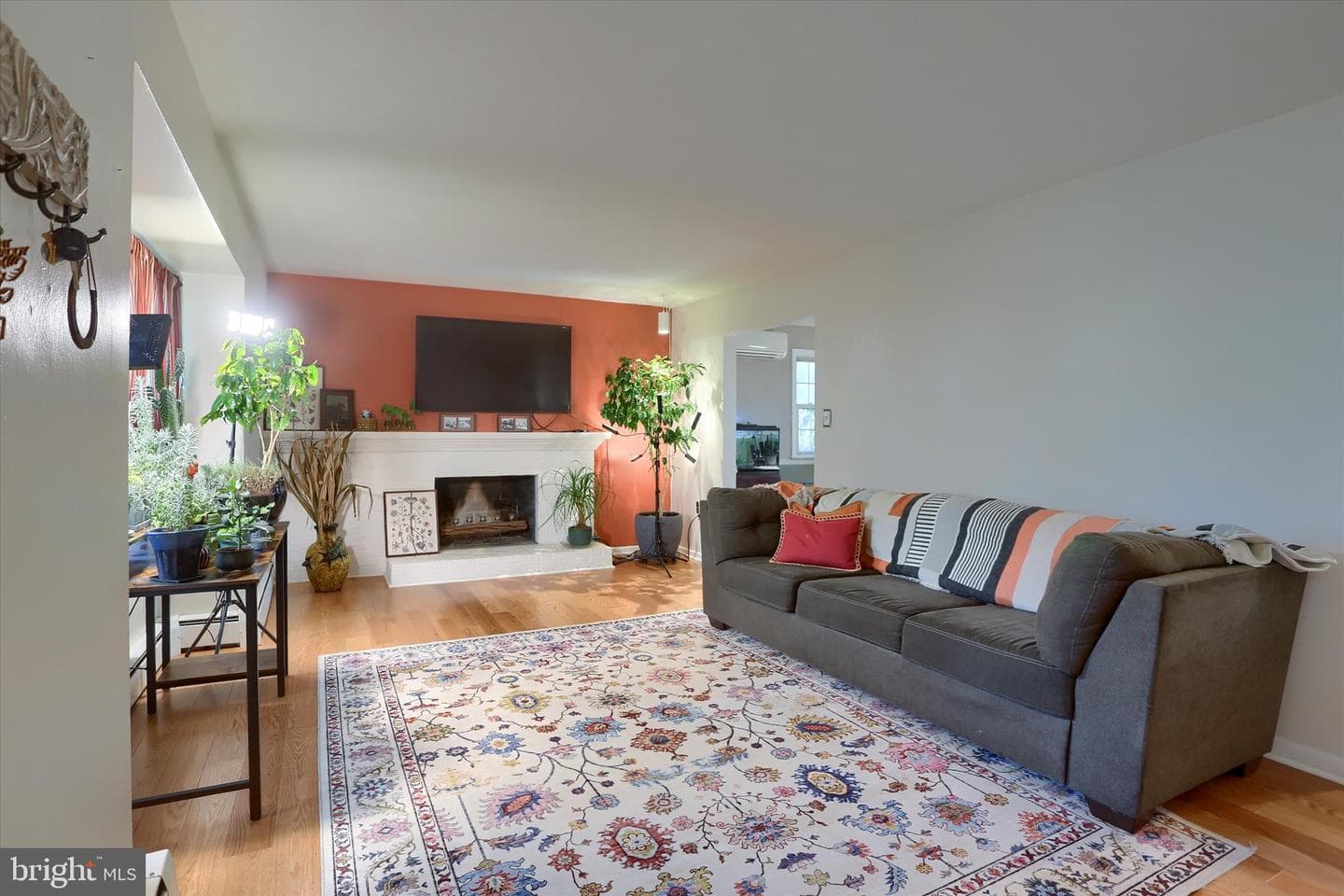 437 Appletree Road photo 4