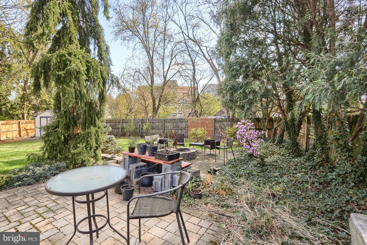 437 Appletree Road photo 40