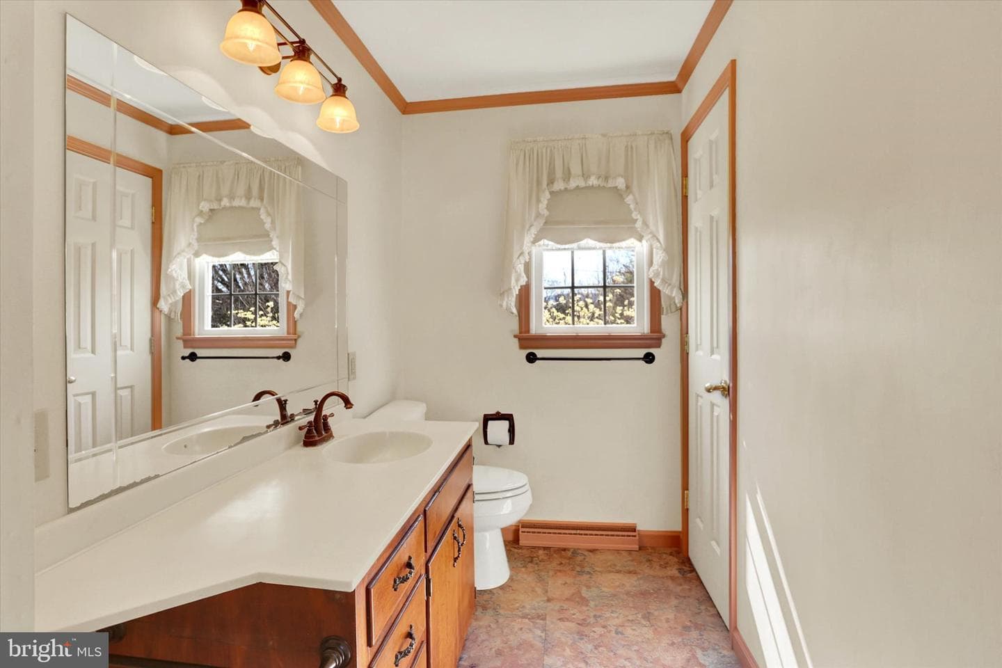616 Brad Street photo 14