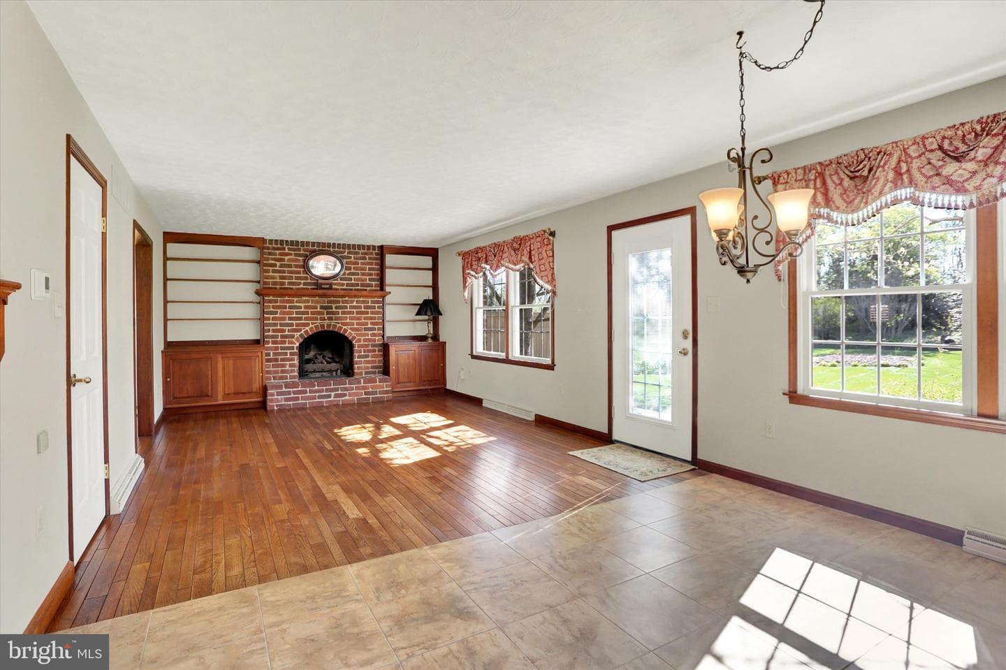 616 Brad Street photo 6