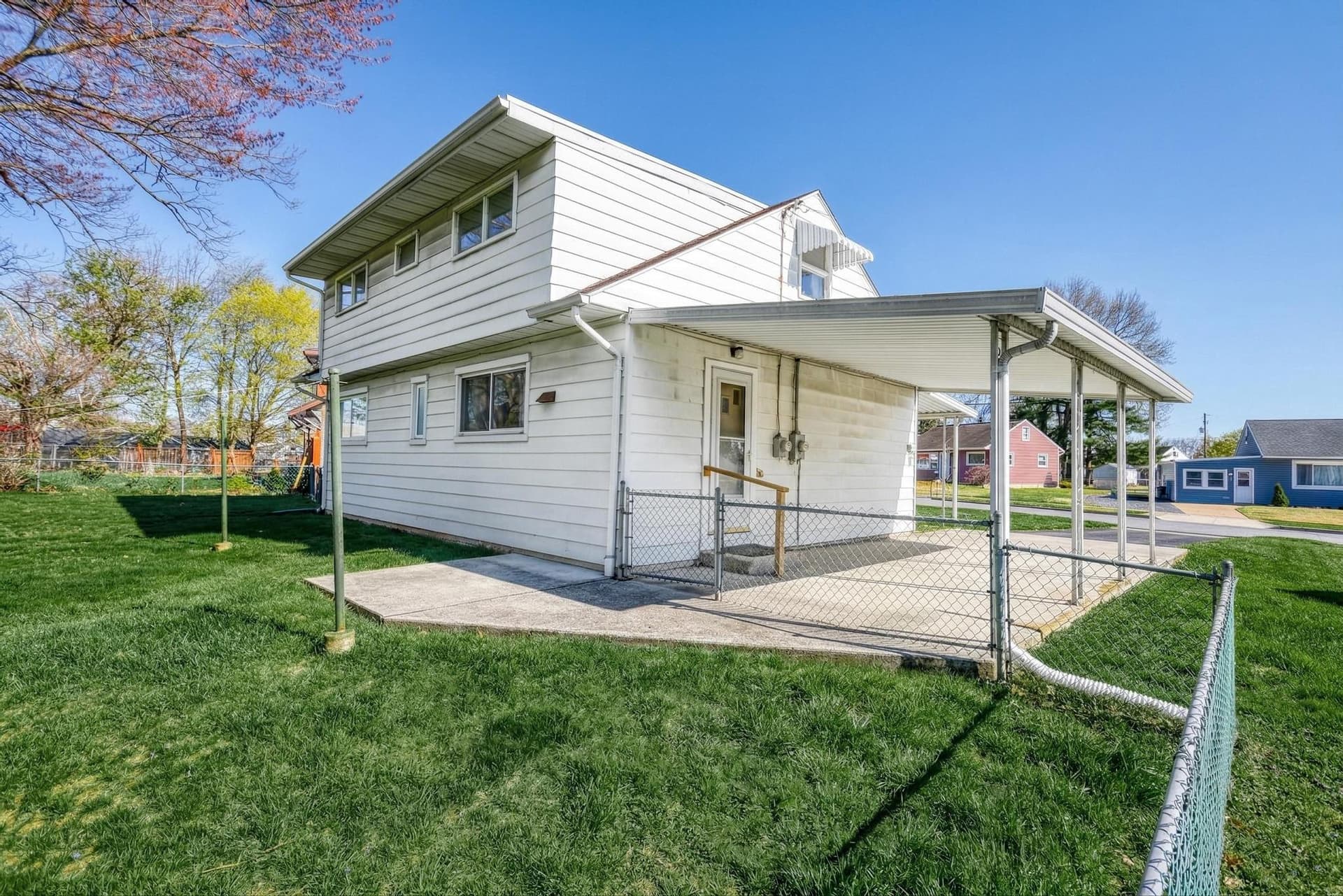 210 Cumberland Drive photo 4