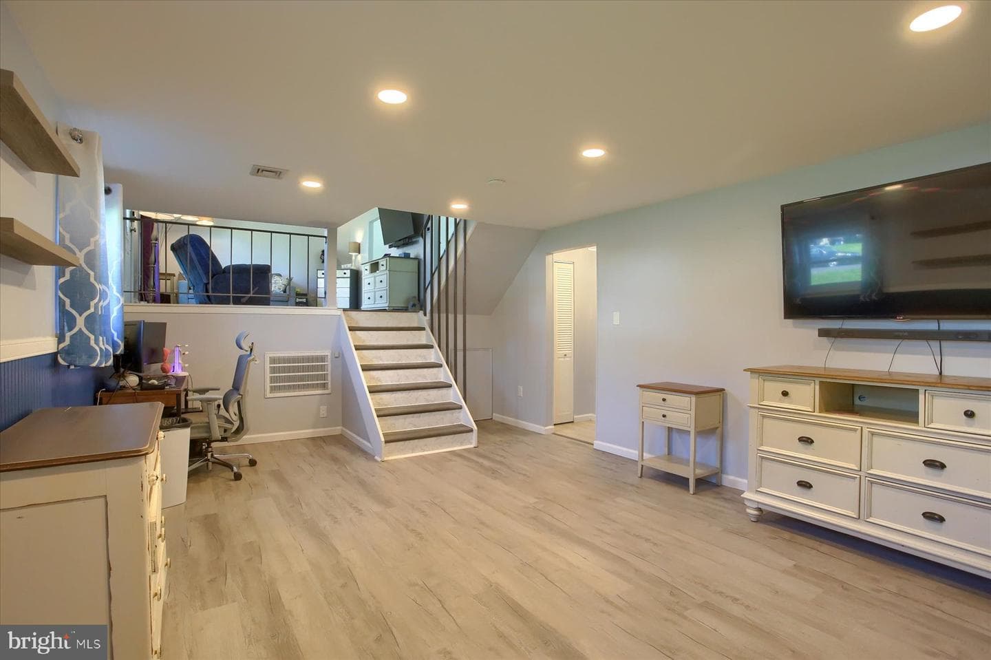 915 Derbyshire Avenue photo 27