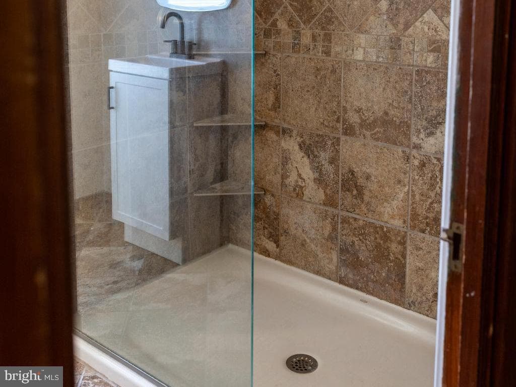 202 Walnut Street photo 16