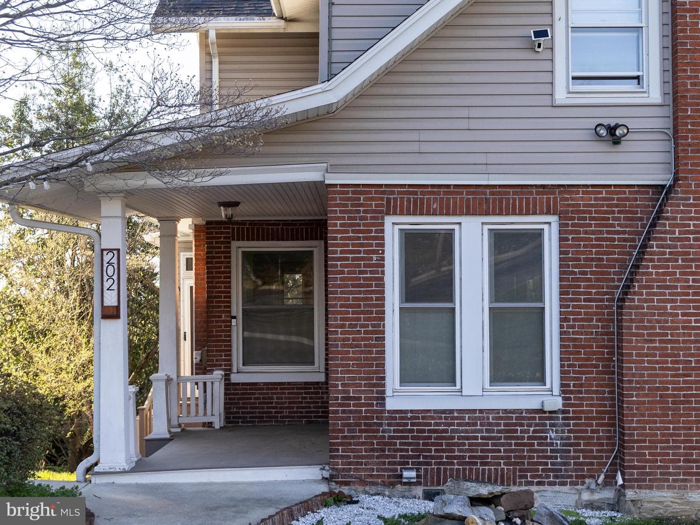 202 Walnut Street photo 2