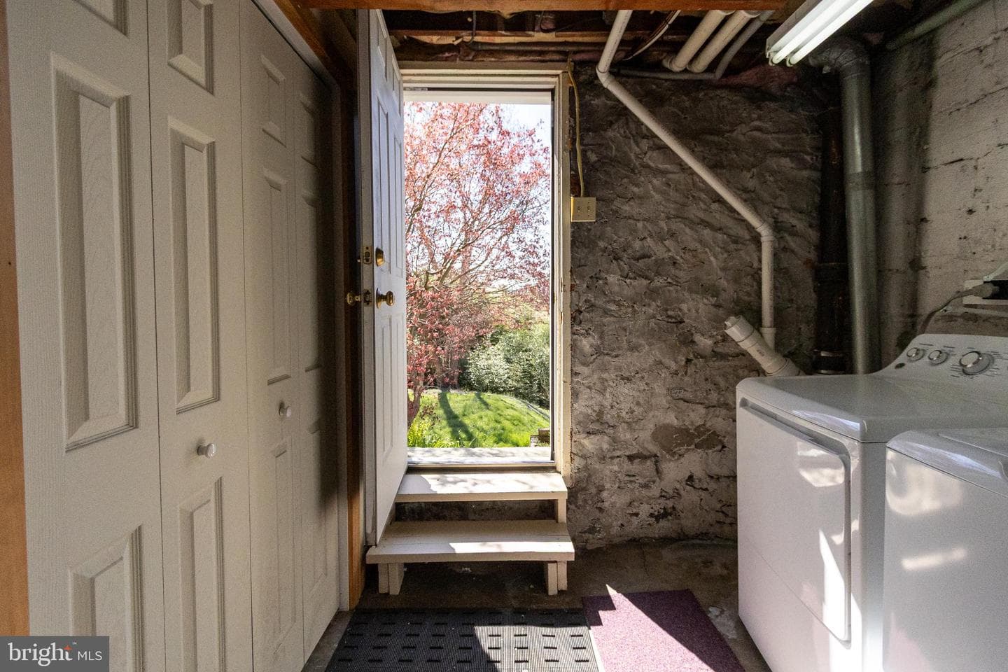 202 Walnut Street photo 31