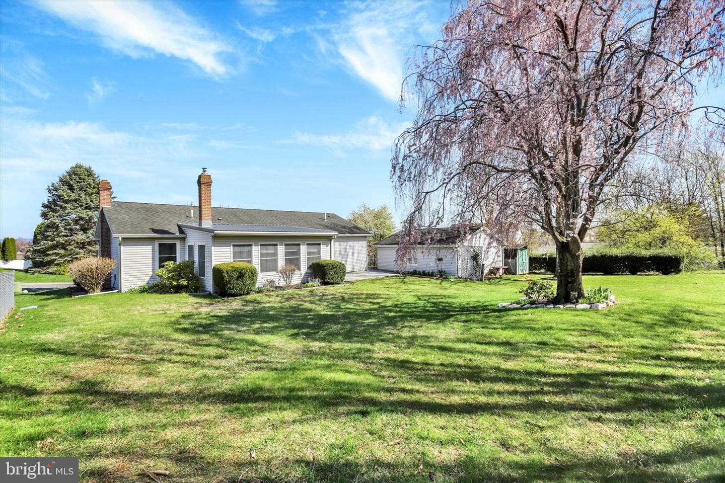 8 Dogwood Drive photo 5