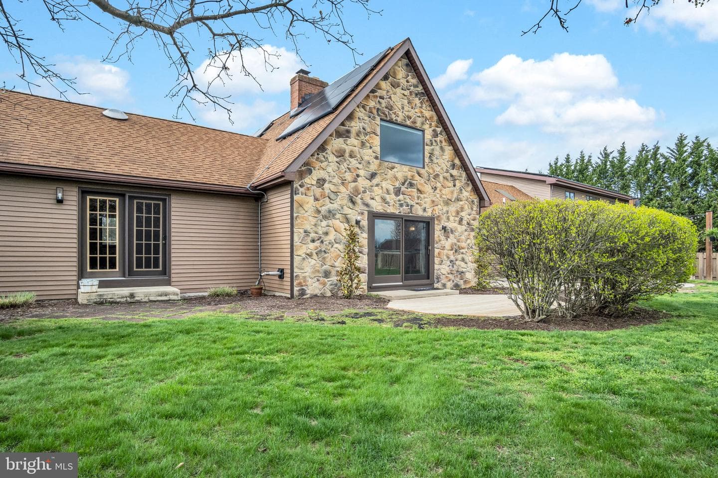 300 Hollowbrook Drive photo 49