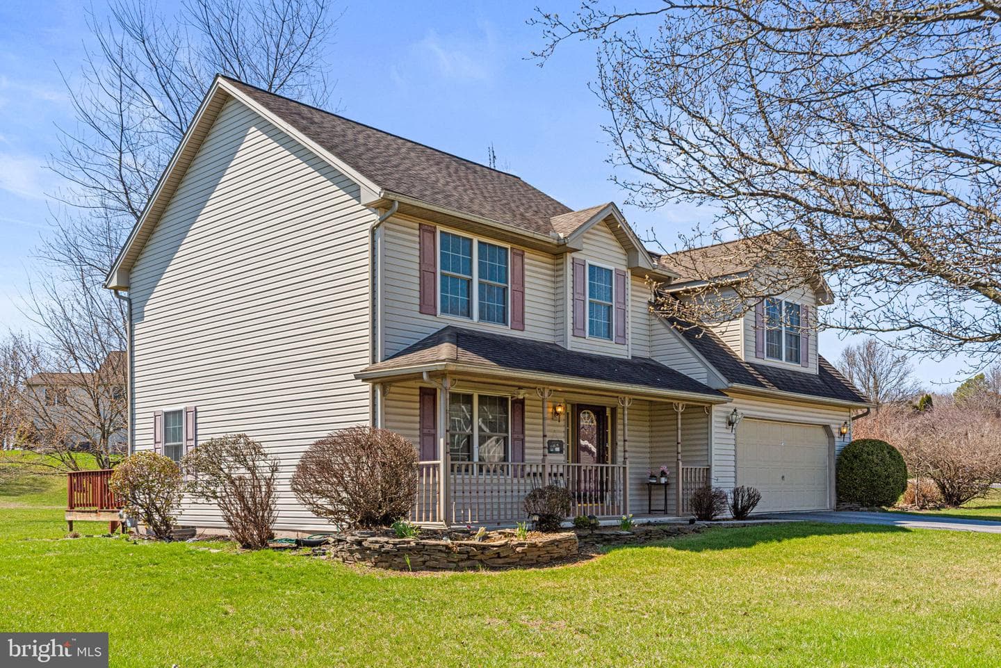 138 Westgate Dr photo 2