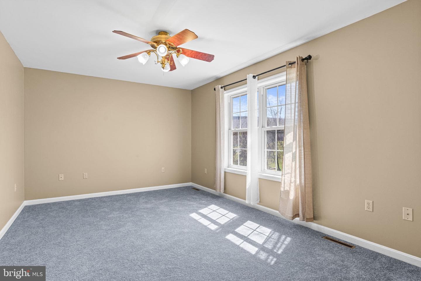 138 Westgate Dr photo 22