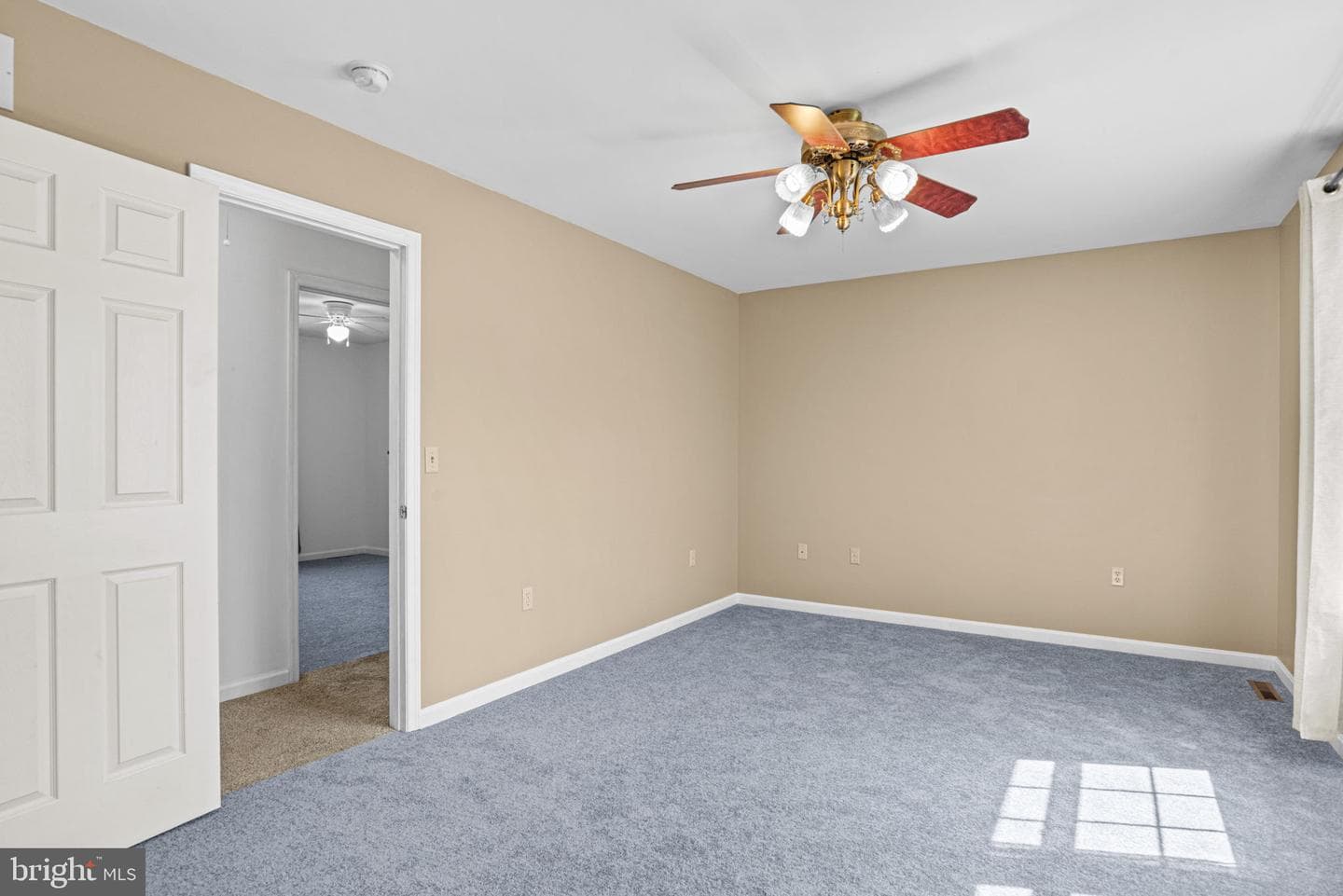 138 Westgate Dr photo 25