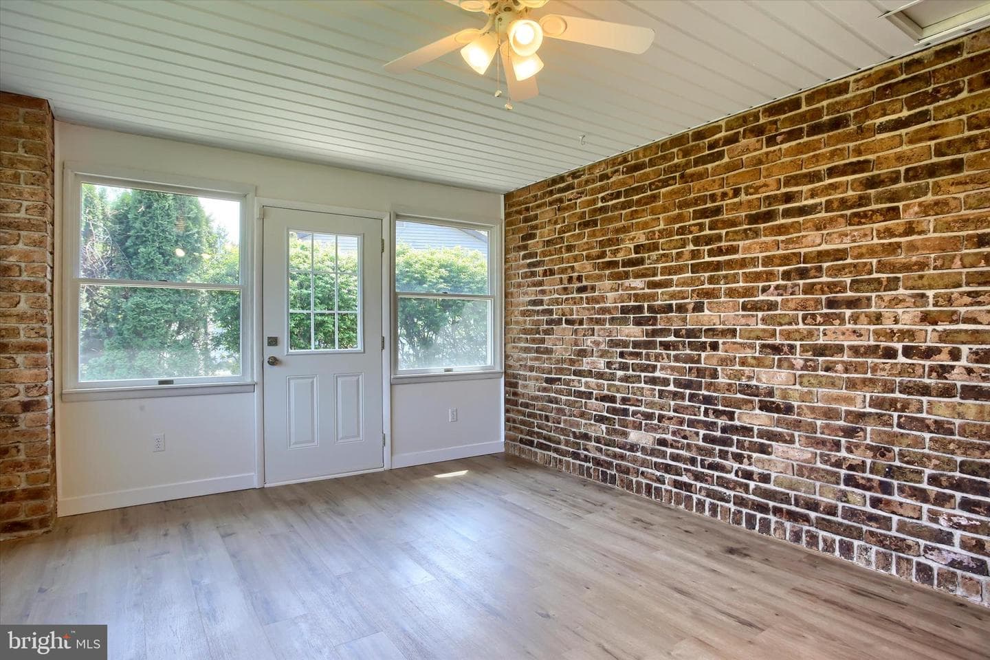 313 Croghan Drive photo 17