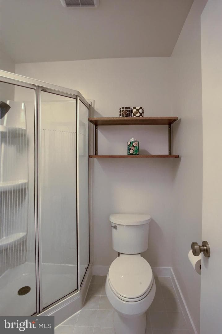 313 Croghan Drive photo 32