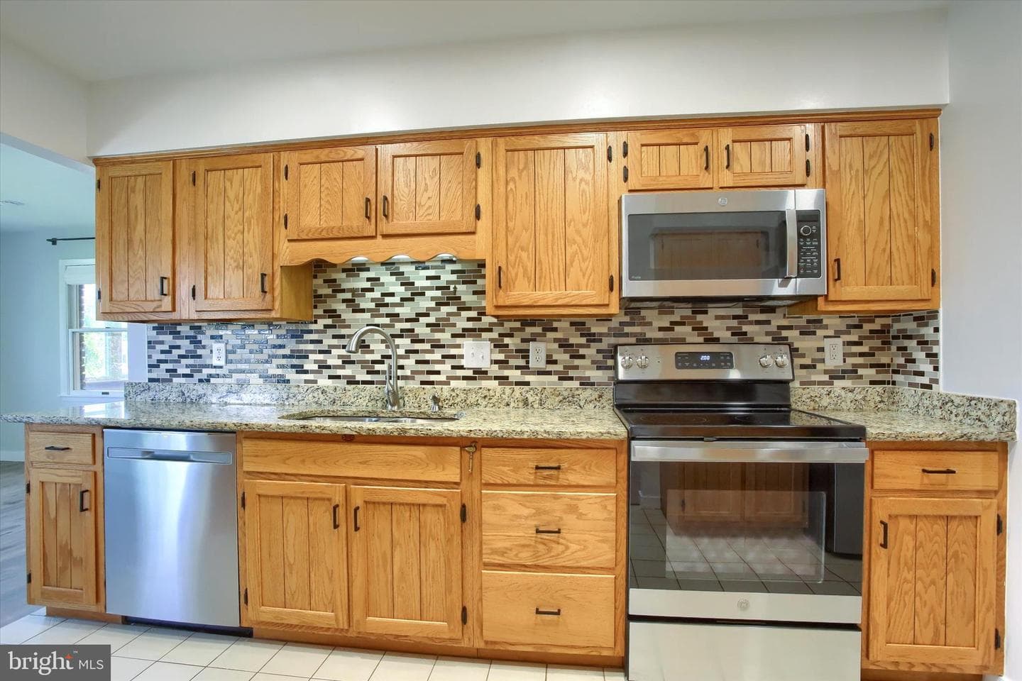313 Croghan Drive photo 9
