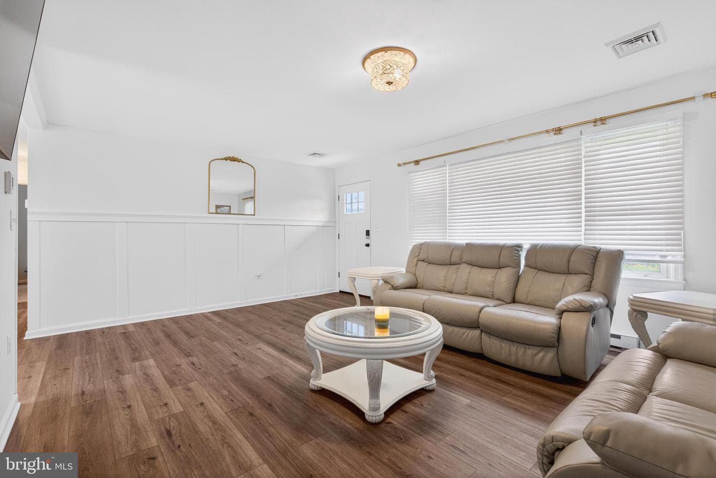 12 White Birch Avenue photo 4