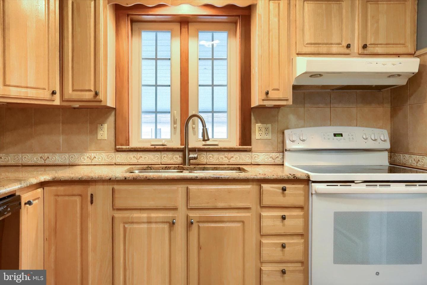 25 Oak Avenue photo 22