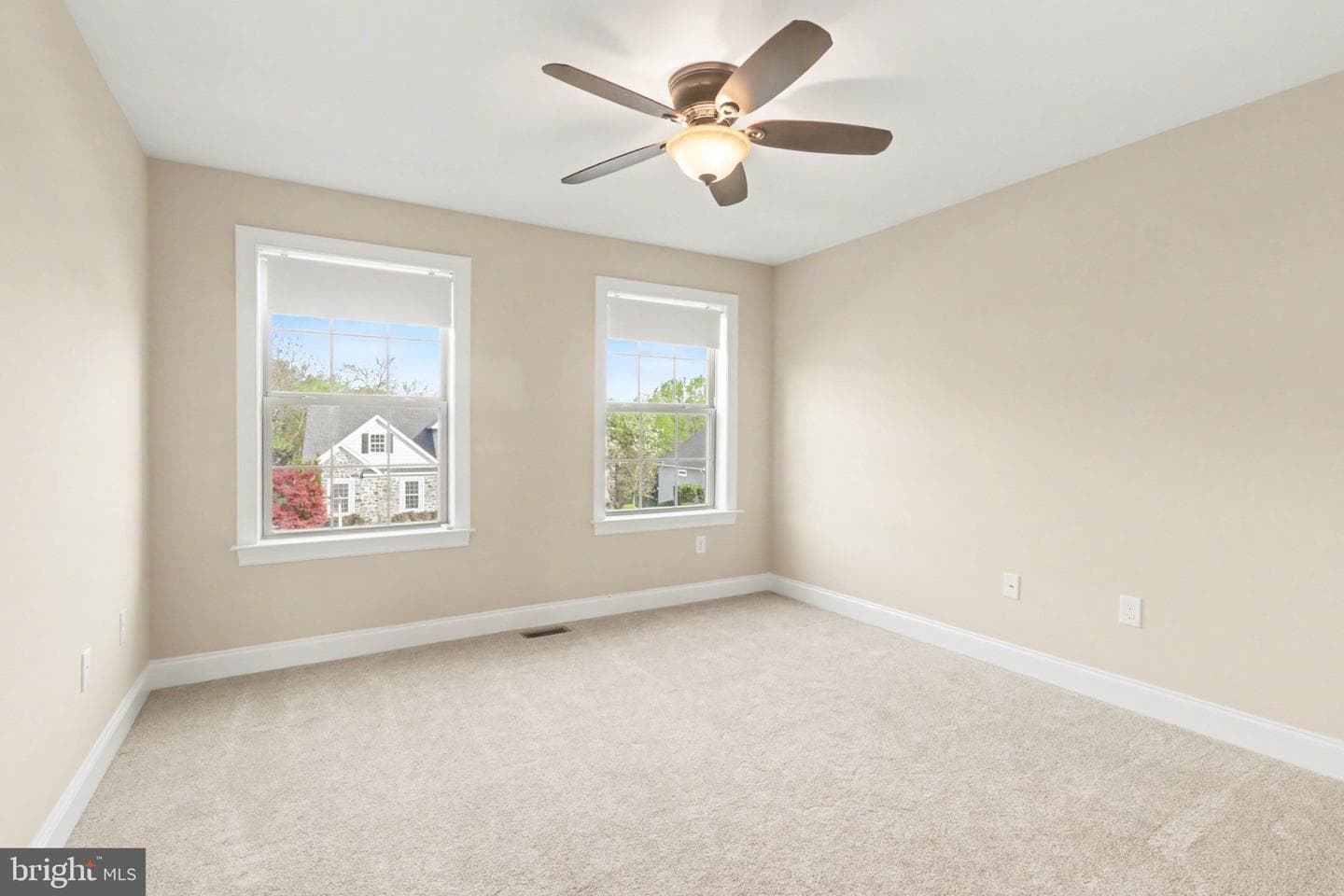 1405 Summit Way photo 26