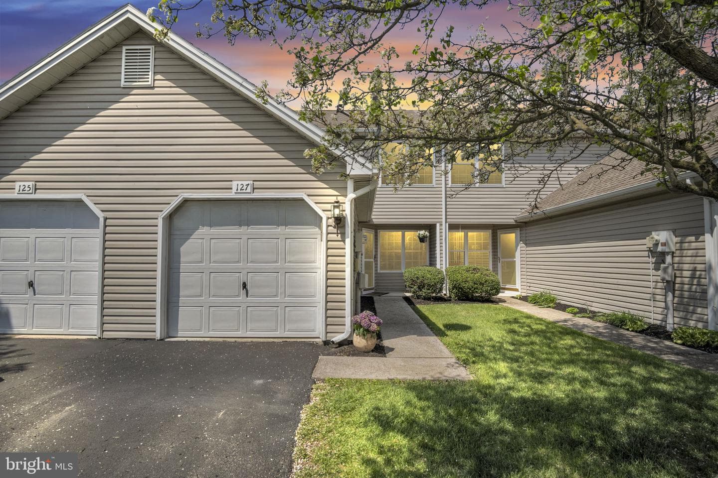 127 Heron Way