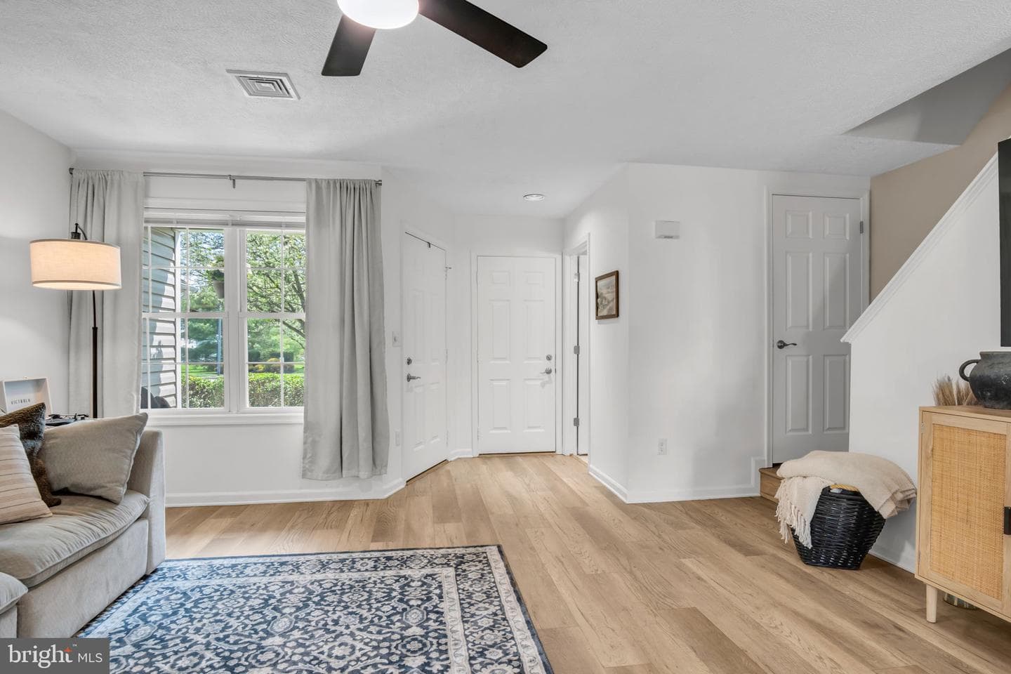 127 Heron Way photo 6