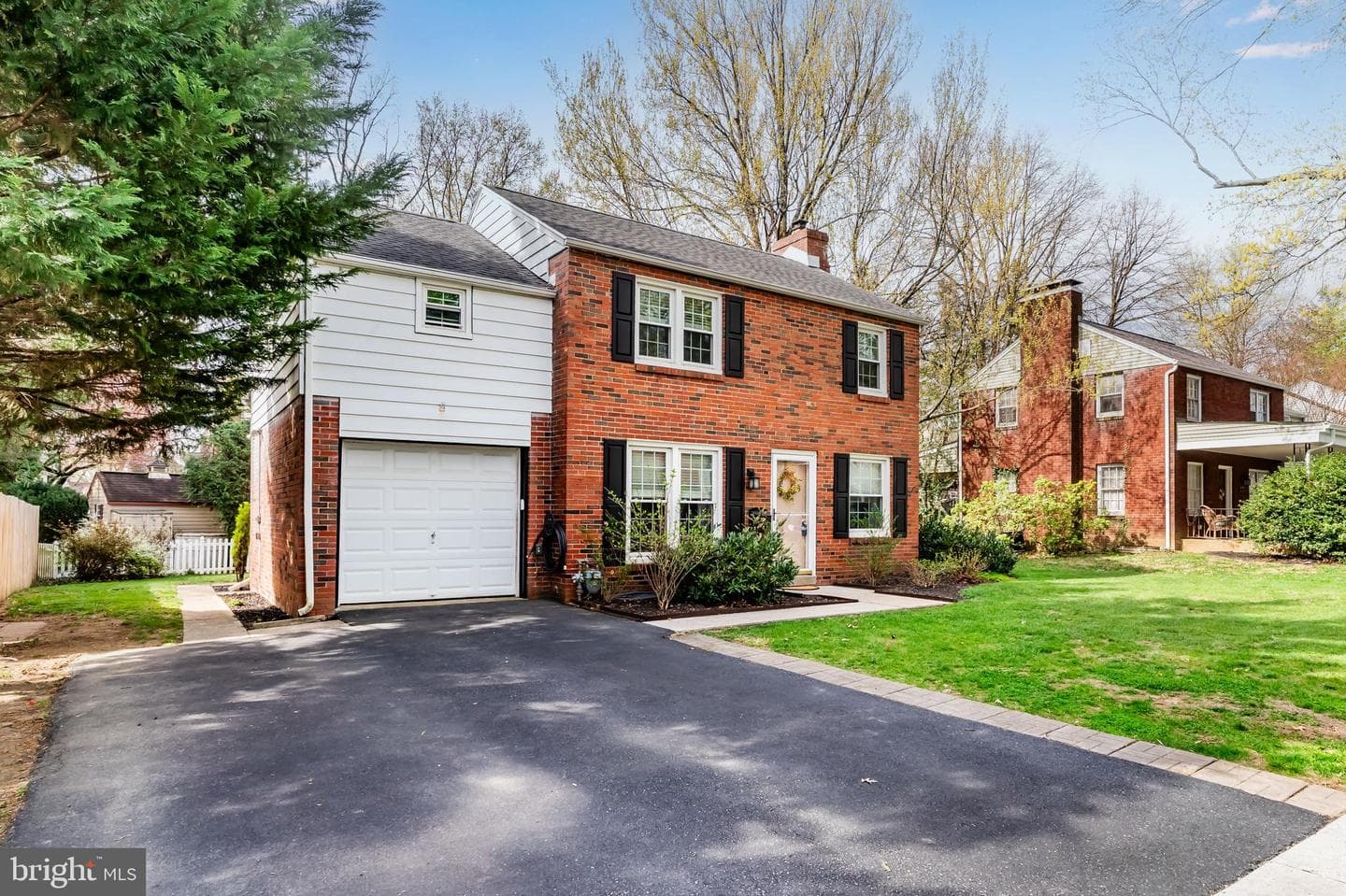 1607 Chatham Road photo 2