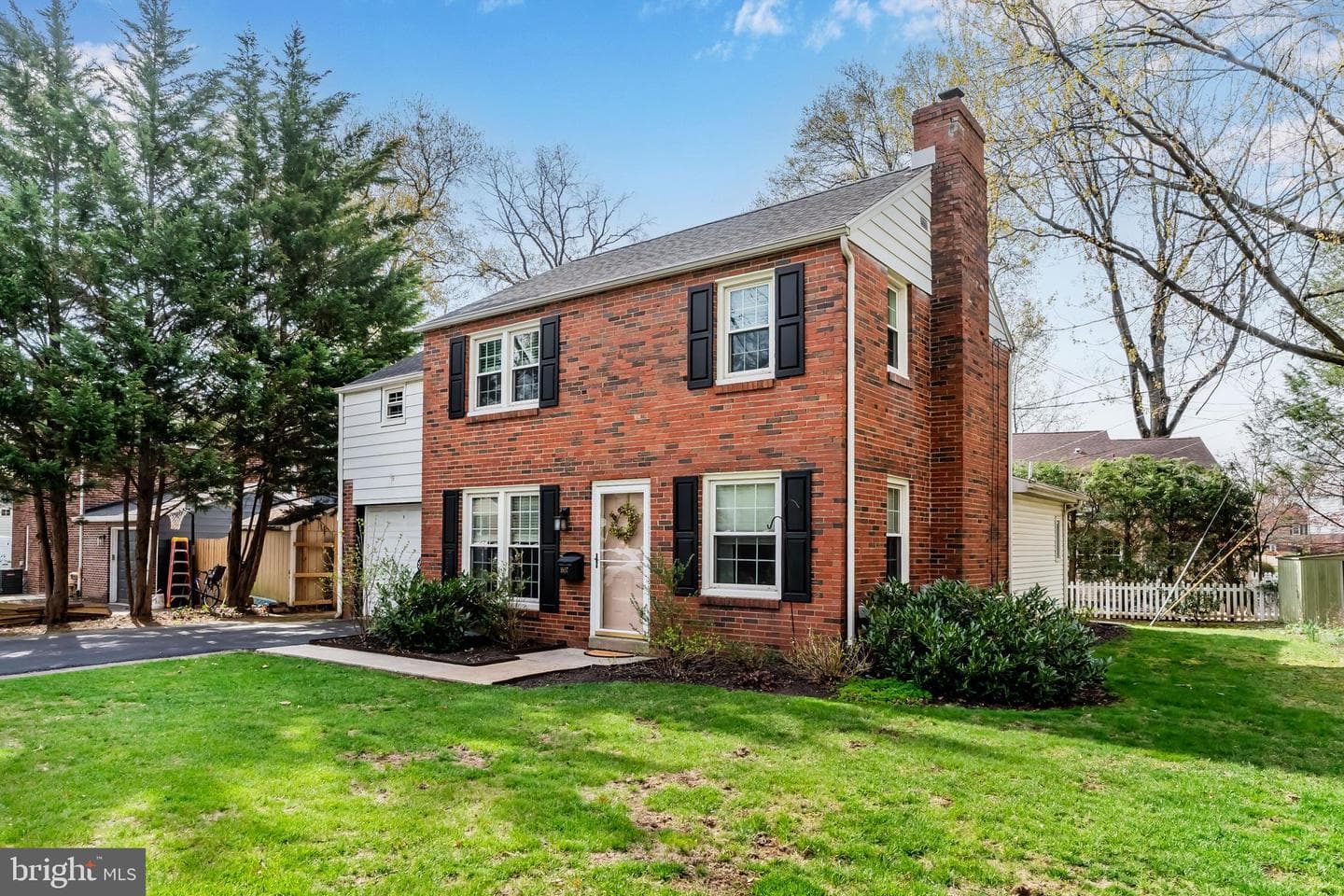 1607 Chatham Road photo 3