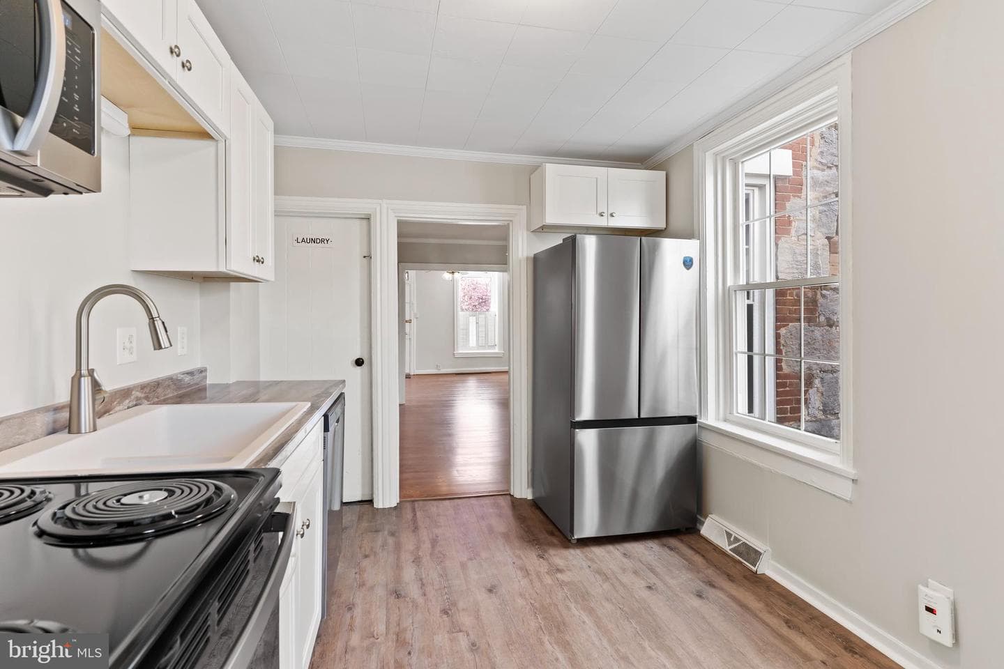 19 N East Street photo 9