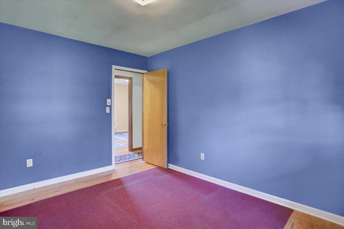9 Shady Lane photo 19